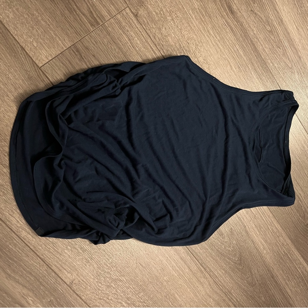 Navy lululemon size 2 tank